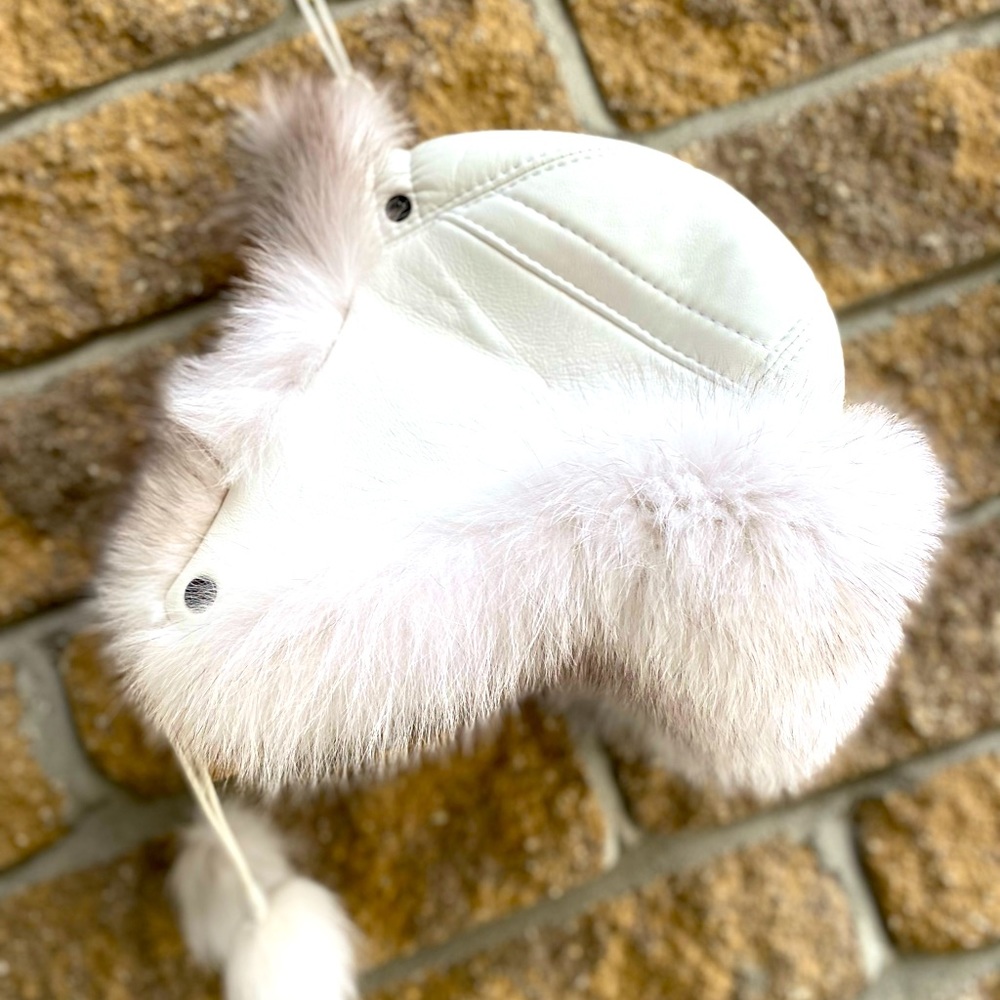 Silver fox 🦊, real leather , ears flap hat